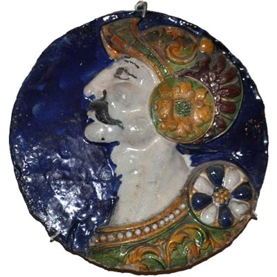 Terrakotta-Medaillion Mannsbild mit Helm